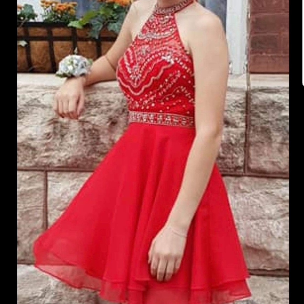 ❤️Red fit and flare dress❤️perfect for homecoming!